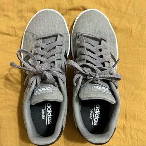 Adidas Sneakers Size 8